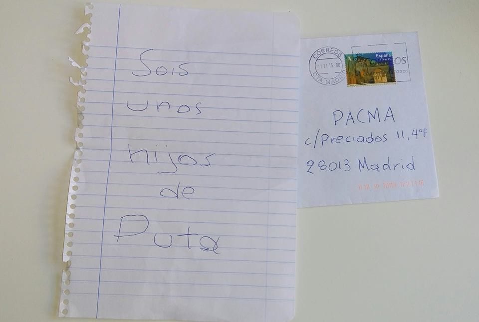 El partido animalista PACMA recibe su primera postal navideña de parte de un peletero
