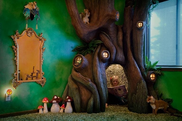 Este papá trabajó durante meses para hacerle a su hija una habitación de cuento de hadas
