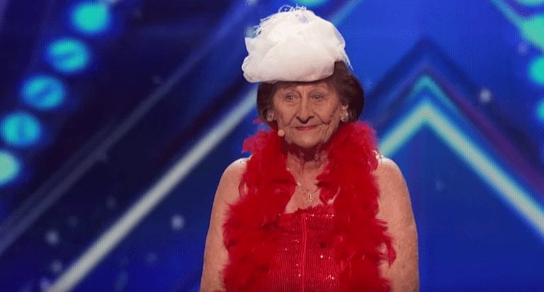Una mujer de 90 años demuestra que hay que perseguir los sueños hasta el final