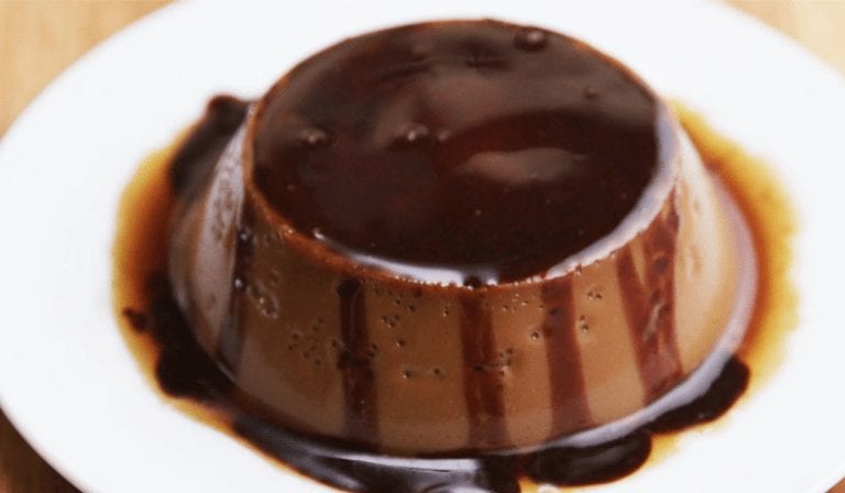 Un flan de café y caramelo, distinto y muy fácil de hacer