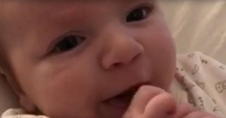 Con tan solo 2 meses este bebé ya ha empezado a hablar, ¿casualidad o inteligencia?