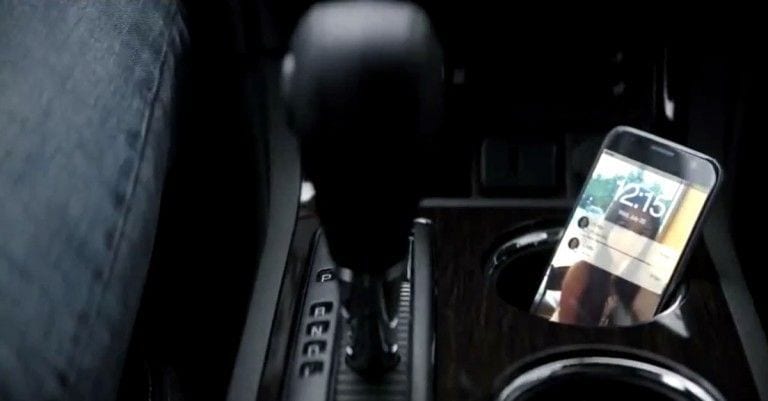 El impactante cortometraje que hará que no vuelvas a mirar el móvil mientras conduces