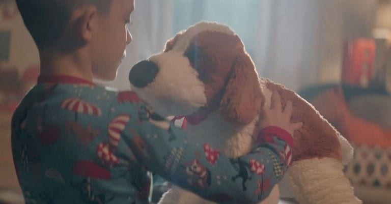 Antes de comprar tus regalos navideños, asegúrate de entender este importante mensaje