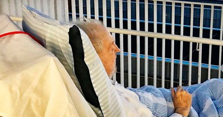 Último deseo de un anciano a las pocas horas de morir