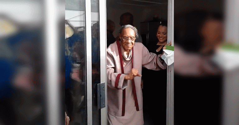 Esta mujer acaba de cumplir 100 años y lo celebra de la manera más inesperada