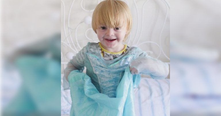 Disneyland se ha disculpado a niño de 3 años por discriminación sexual