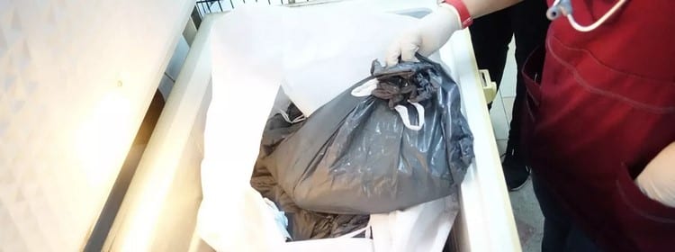 Encuentran cachorros muertos en el congelador de una tienda de Barcelona